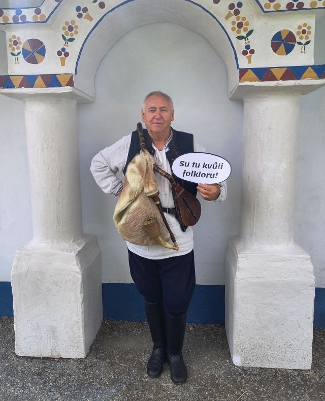 Za lidovými tradicemi ve filmech Pavla Popelky