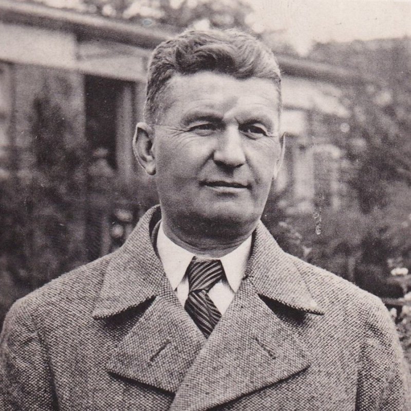 Tomáš Baťa 150 / Skrze krize ke hvězdám
